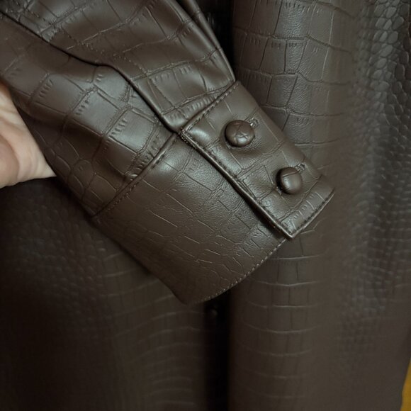 Dennis Basso Textured Alligator Faux Leather Button Shirt - Size: XS - NWT - Picture 9 of 16